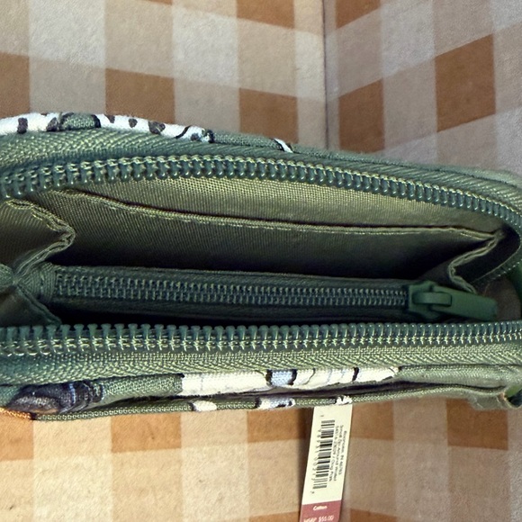 Vera Bradley Small Zip-Around Wallet Dog Park Pattern - Picture 3 of 5